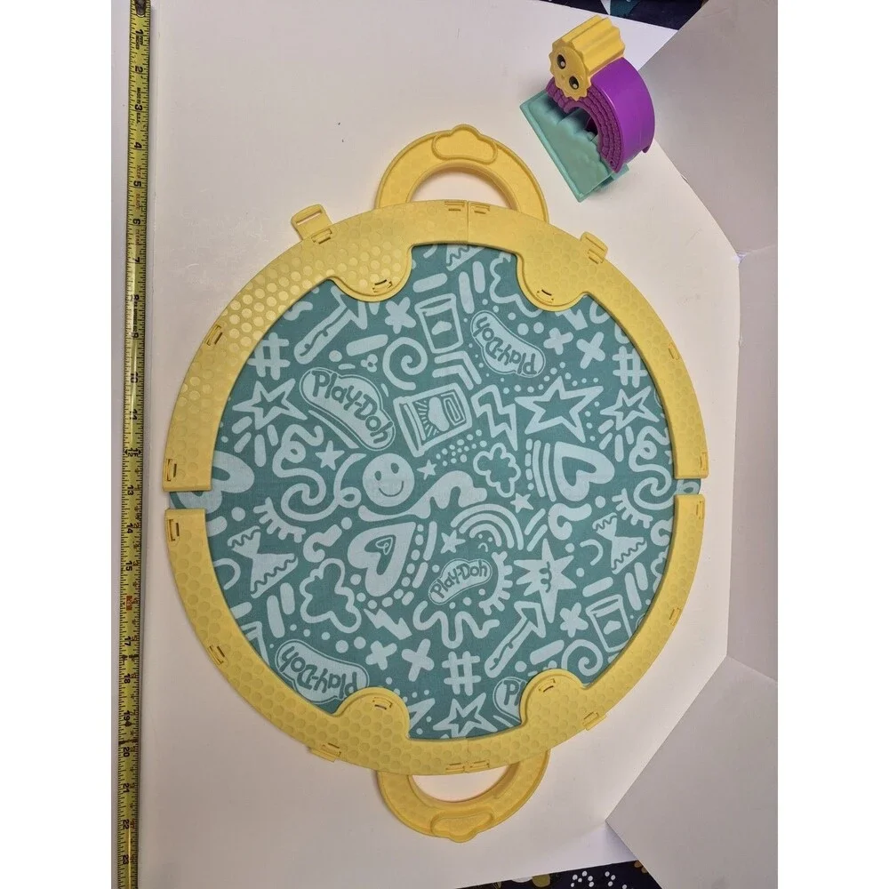 Play-Doh Fold & Go Playmat used Preschool Toy Travel Carry